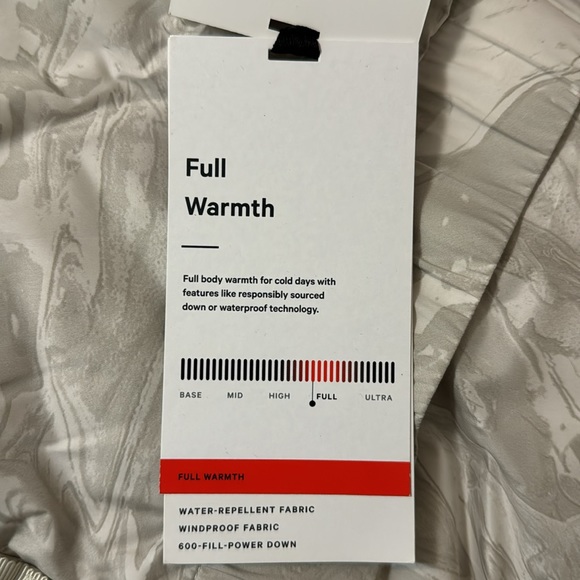 NWT Lululemon down jacket - Picture 4 of 6